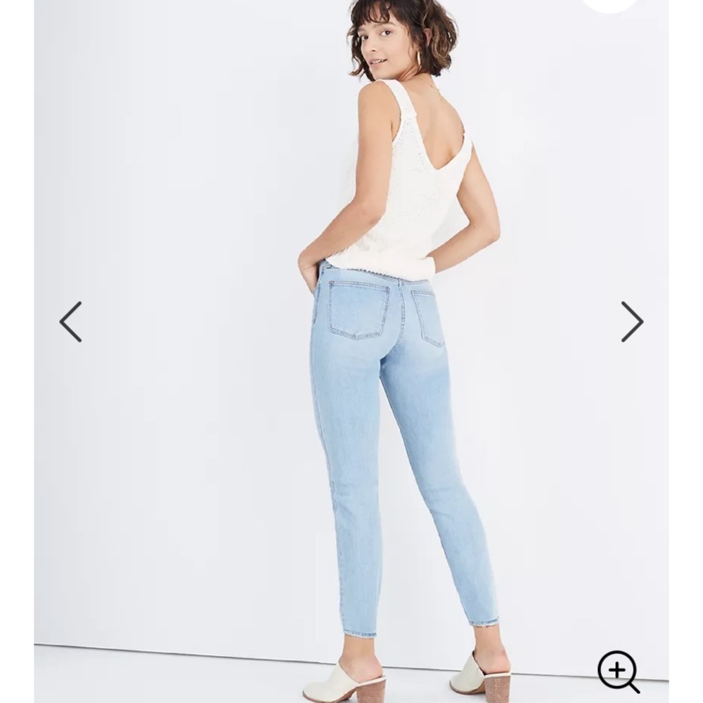 Madewell skinny crop front button jeans in Asbury